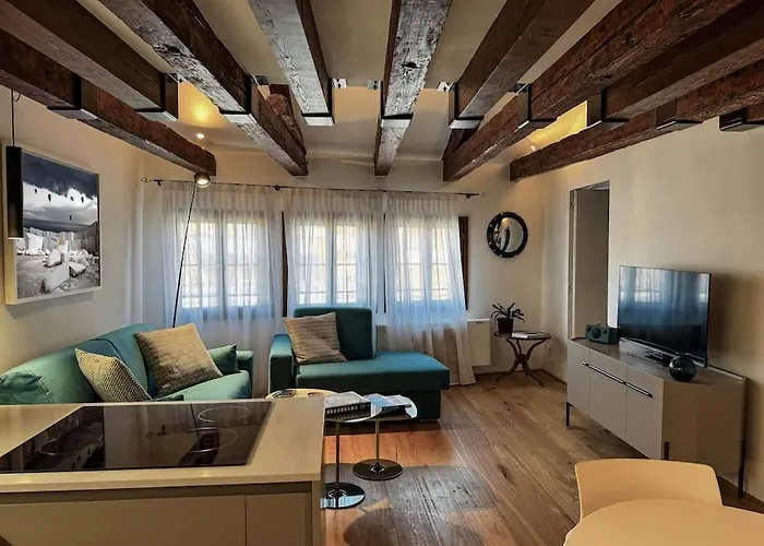 Sedo3032A • Venezia Central • Luxury House •